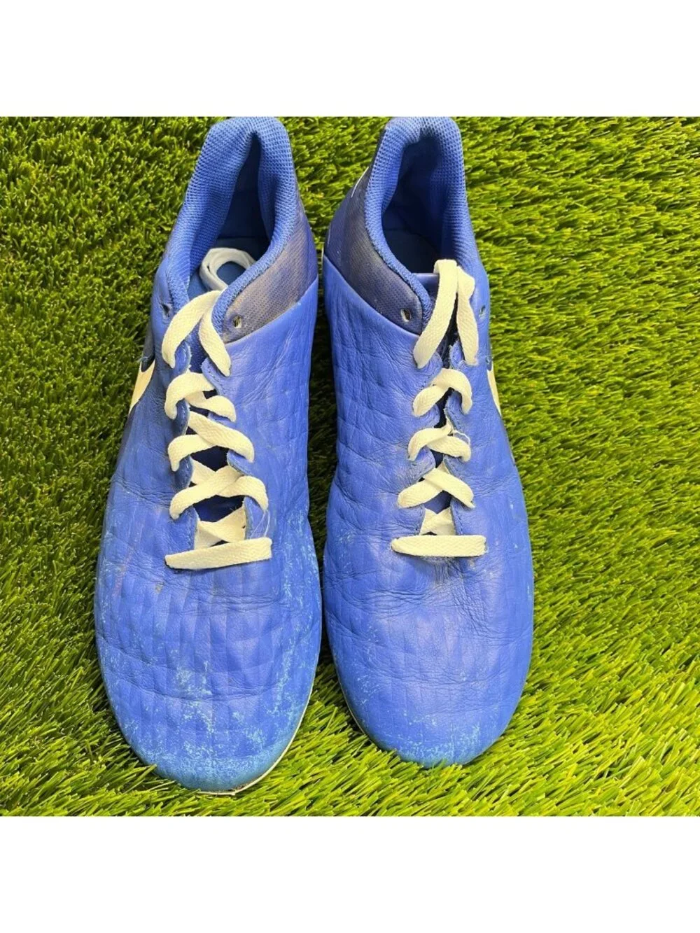 Nike Tiempo Legend 8 Club MG Mens Size 11.5 Blue Running Soccer Cleats Shoes